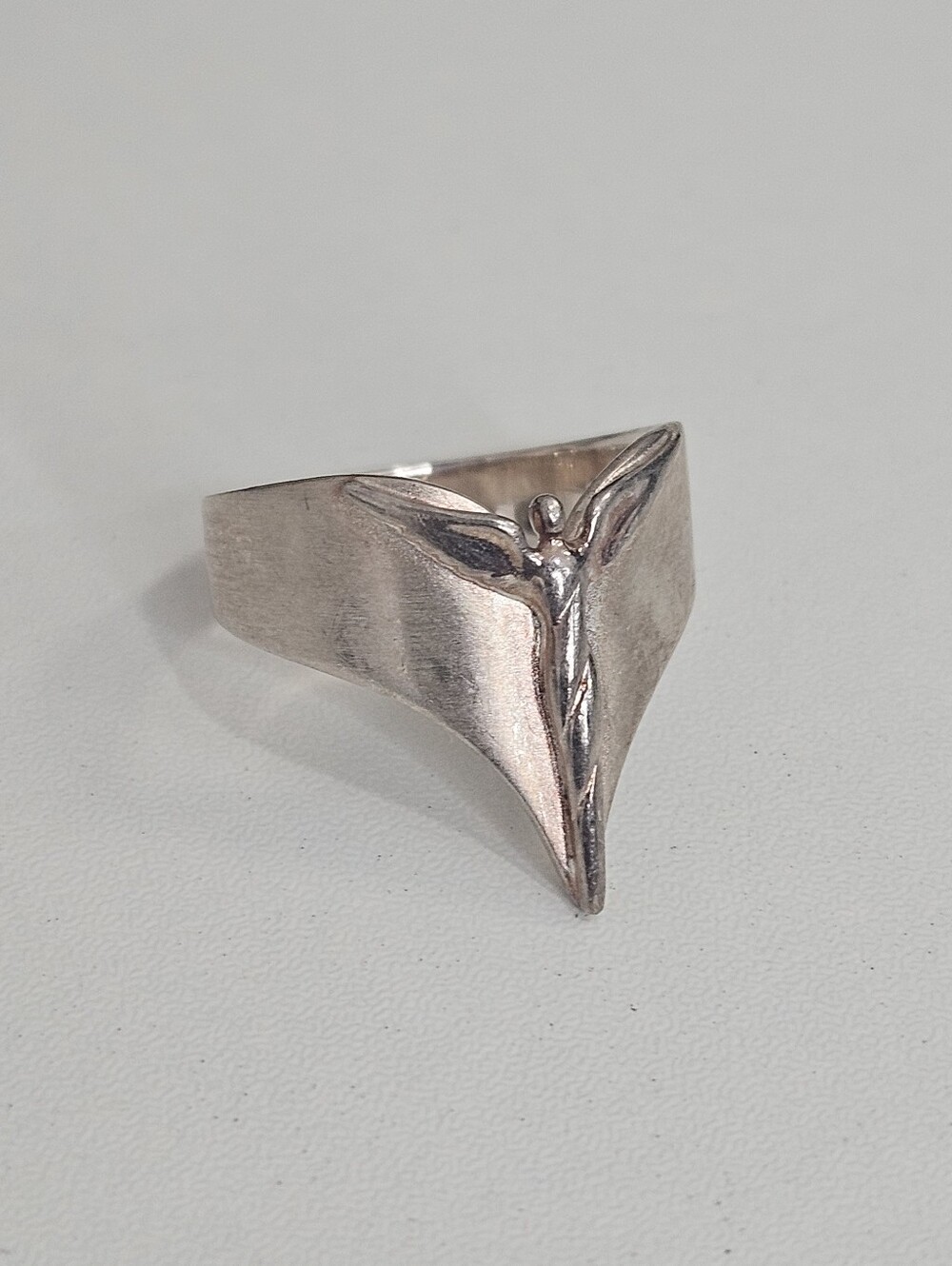 925 Lavaggi Angel Sterling Silver Ring Size 8 US